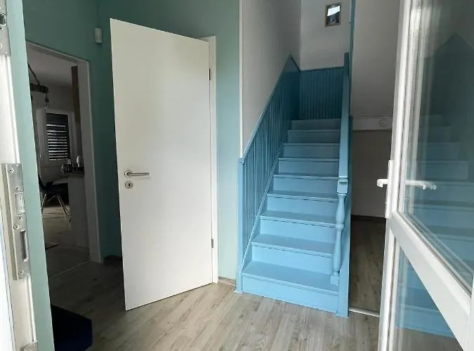 Z-homes アパート *